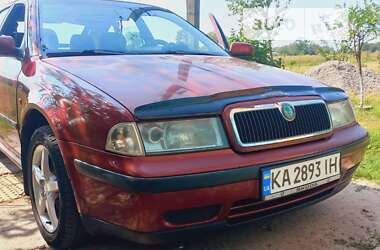 Лифтбек Skoda Octavia 1998 в Киеве