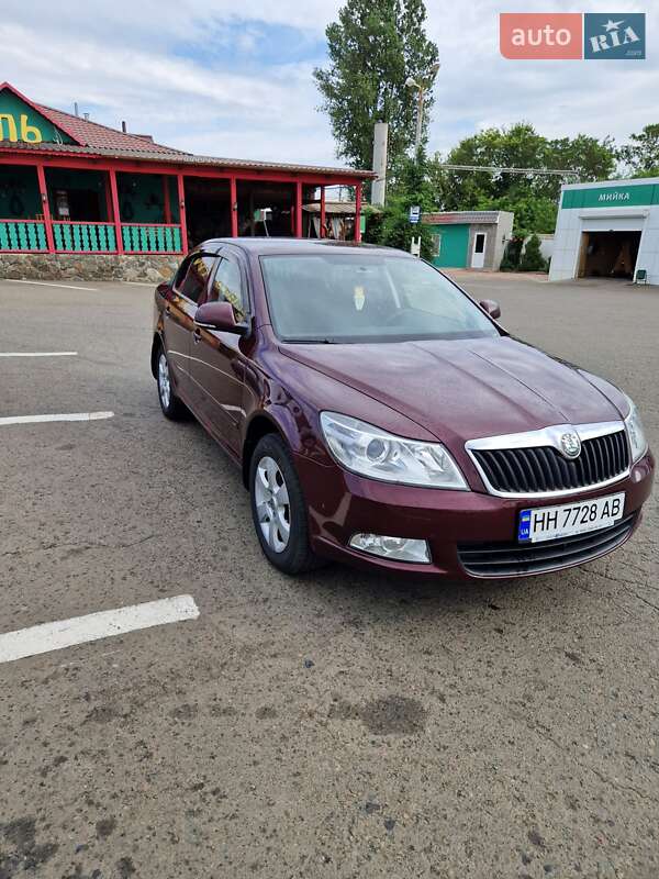 Лифтбек Skoda Octavia 2011 в 