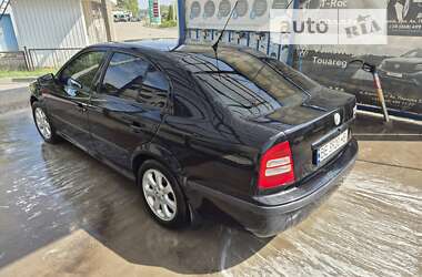 Ліфтбек Skoda Octavia 2009 в Чугуєві