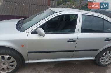 Лифтбек Skoda Octavia 1999 в 