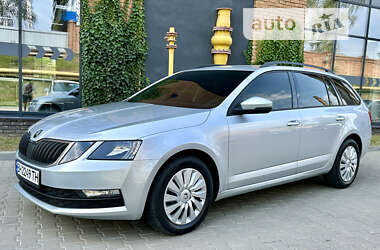 Универсал Skoda Octavia 2017 в Черновцах