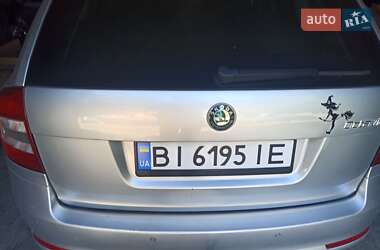 Универсал Skoda Octavia 2011 в Хороле