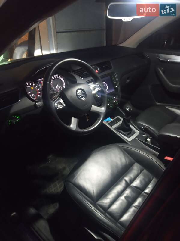 Универсал Skoda Octavia 2014 в Каменском
