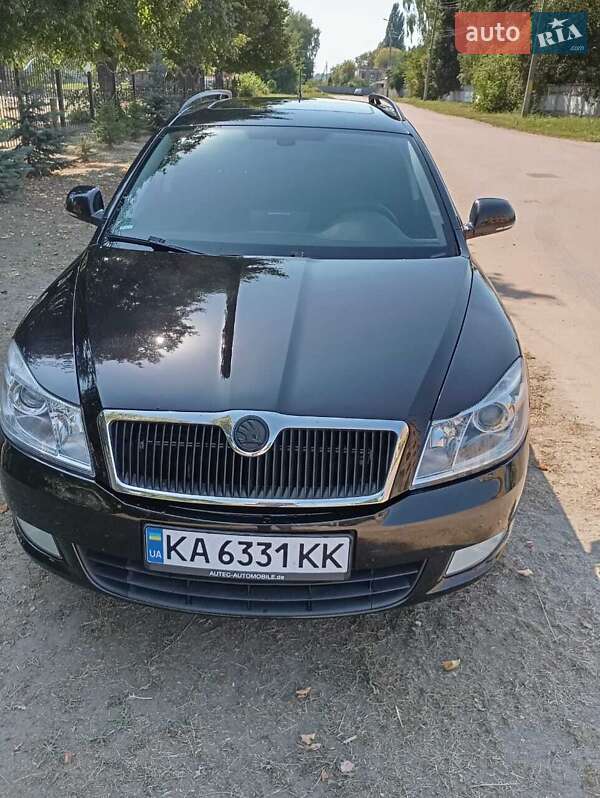 Универсал Skoda Octavia 2011 в Борзне