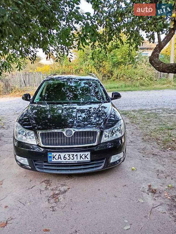 Универсал Skoda Octavia 2011 в Борзне