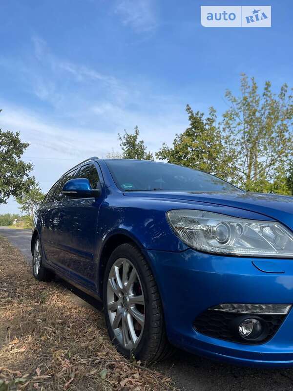 Універсал Skoda Octavia 2010 в Нових Санжарах