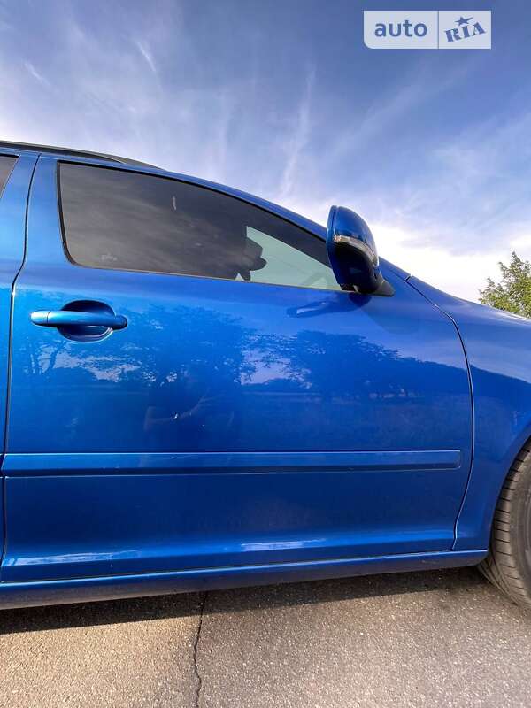 Універсал Skoda Octavia 2010 в Нових Санжарах