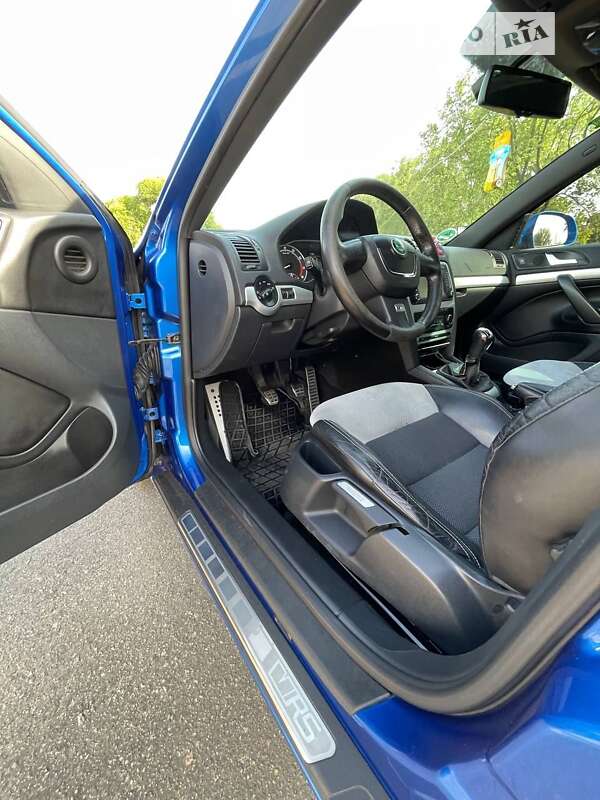 Універсал Skoda Octavia 2010 в Нових Санжарах