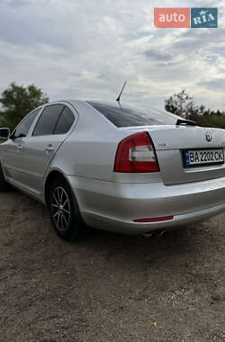 Лифтбек Skoda Octavia 2012 в 