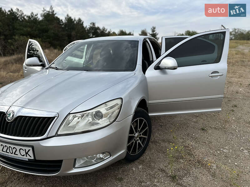 Лифтбек Skoda Octavia 2012 в Кропивницком