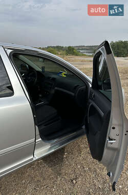 Лифтбек Skoda Octavia 2012 в 