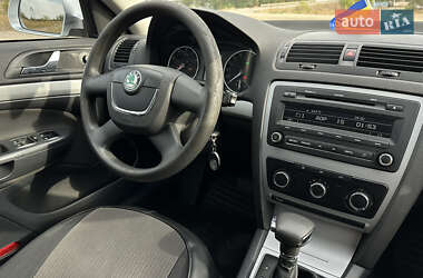 Лифтбек Skoda Octavia 2012 в 