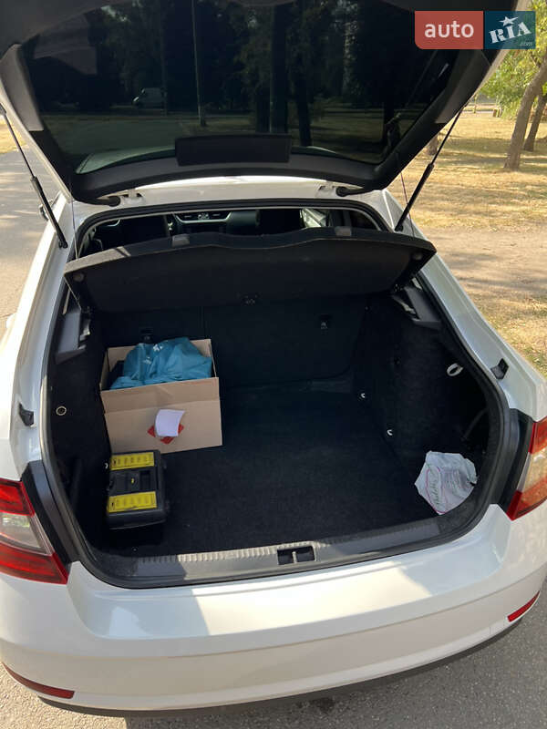 Лифтбек Skoda Octavia 2017 в Кривом Роге