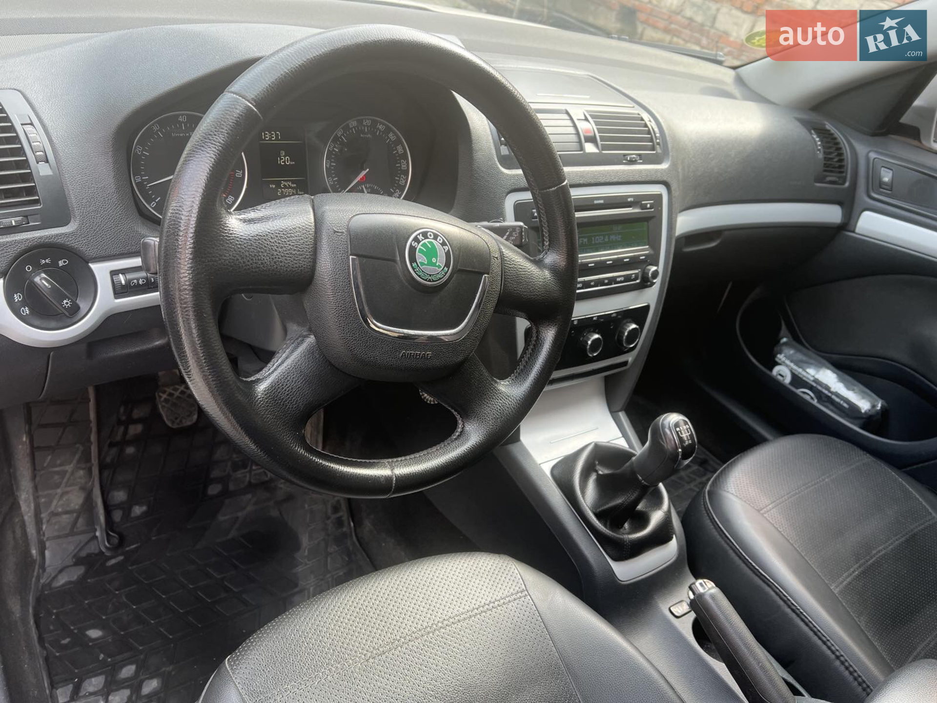 2011 Skoda Octavia - мініатюра 32