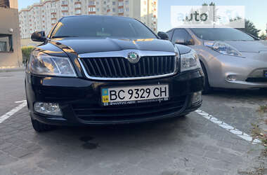 Лифтбек Skoda Octavia 2010 в Львове