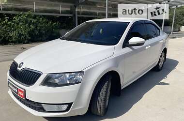 Лифтбек Skoda Octavia 2015 в Киеве