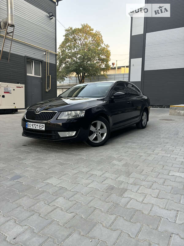 Лифтбек Skoda Octavia 2015 в 
