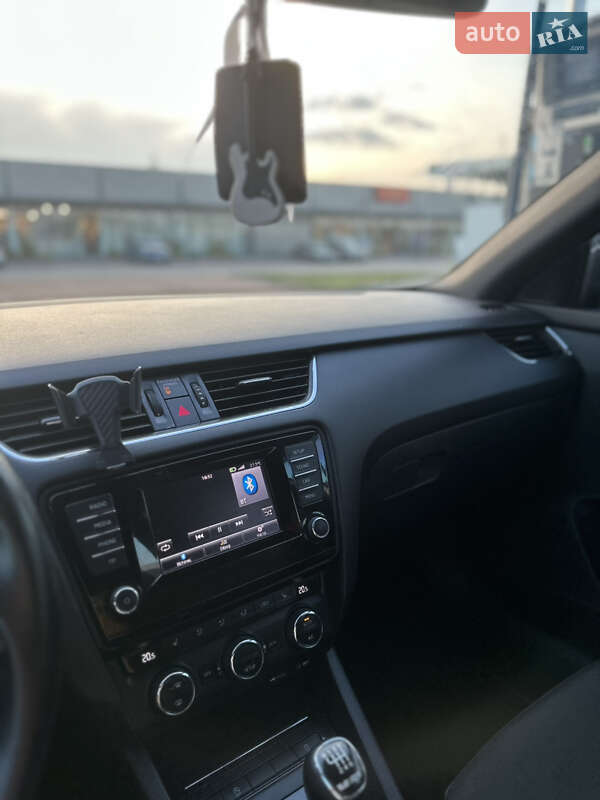 Универсал Skoda Octavia 2014 в Тячеве фото 10 Универсал Skoda Octavia 2014 в Тячеве