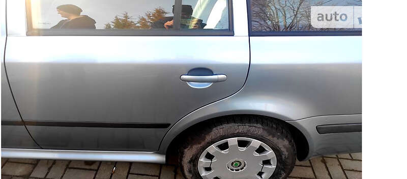 Універсал Skoda Octavia 2003 в Новомосковську