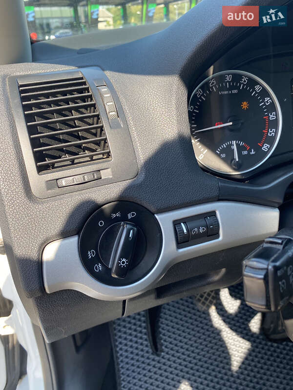 Універсал Skoda Octavia 2013 в Луцьку фото 18 Універсал Skoda Octavia 2013 в Луцьку