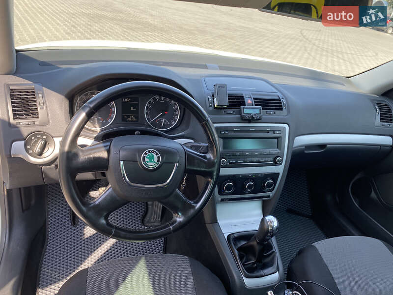 Універсал Skoda Octavia 2013 в Луцьку фото 17 Універсал Skoda Octavia 2013 в Луцьку