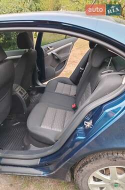 Лифтбек Skoda Octavia 2012 в 