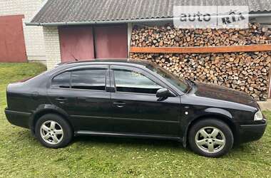 Ліфтбек Skoda Octavia 2004 в Львові