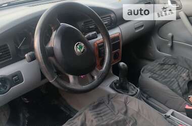 Лифтбек Skoda Octavia 2003 в 