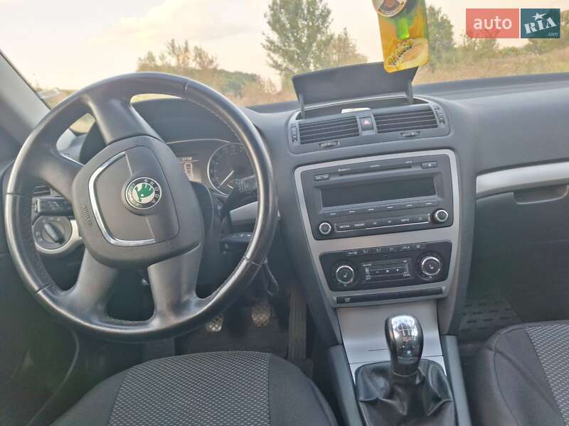 Универсал Skoda Octavia 2009 в Гадяче