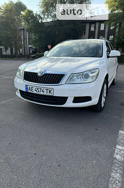 Универсал Skoda Octavia 2012 в Каменском