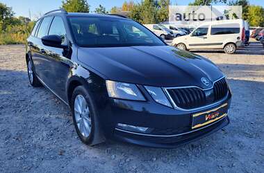 Универсал Skoda Octavia 2019 в Казатине