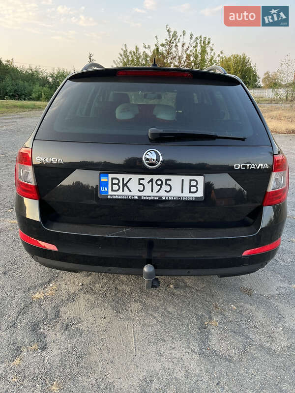 Универсал Skoda Octavia 2015 в Ровно