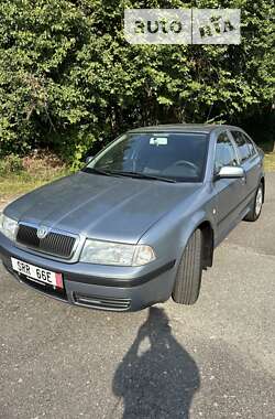 Лифтбек Skoda Octavia 2004 в Львове