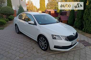 Лифтбек Skoda Octavia 2017 в Луцке