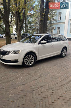 Універсал Skoda Octavia 2019 в Конотопі