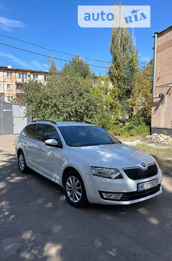 Універсал Skoda Octavia 2015 в Кривому Розі