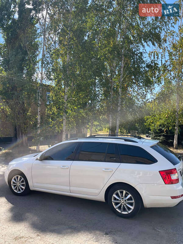 Універсал Skoda Octavia 2015 в Кривому Розі