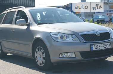 Універсал Skoda Octavia 2009 в Харкові