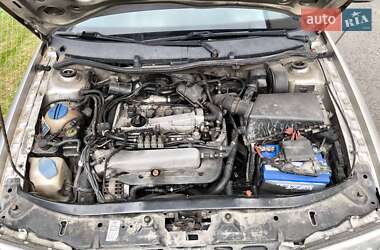 Ліфтбек Skoda Octavia 2003 в 