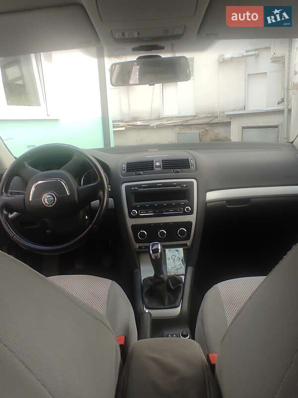Универсал Skoda Octavia 2013 в Луцке фото 2 Универсал Skoda Octavia 2013 в Луцке