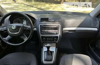 Лифтбек Skoda Octavia 2009 в 