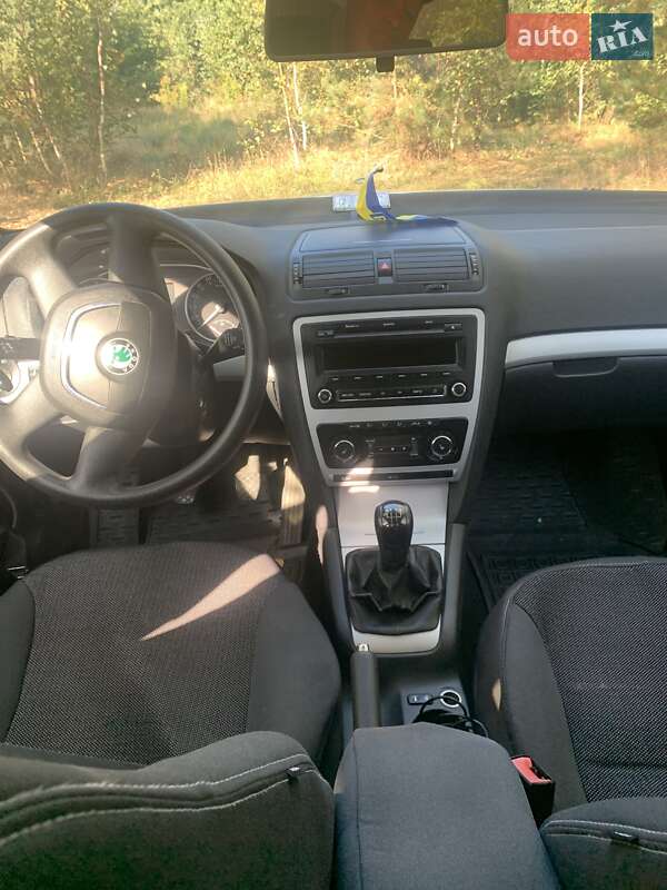 Універсал Skoda Octavia 2010 в Полонному