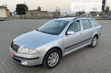 Универсал Skoda Octavia 2008 в Сарнах