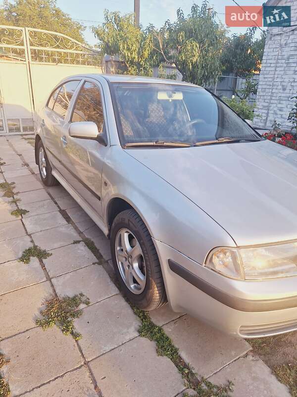 Лифтбек Skoda Octavia 2009 в 