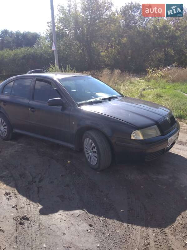 Лифтбек Skoda Octavia 2004 в Кропивницком