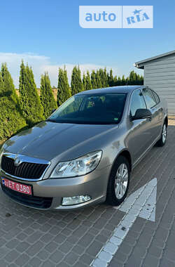 Лифтбек Skoda Octavia 2010 в Городке