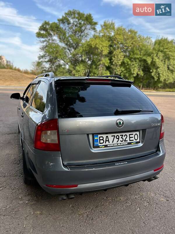 Універсал Skoda Octavia 2012 в Кропивницькому