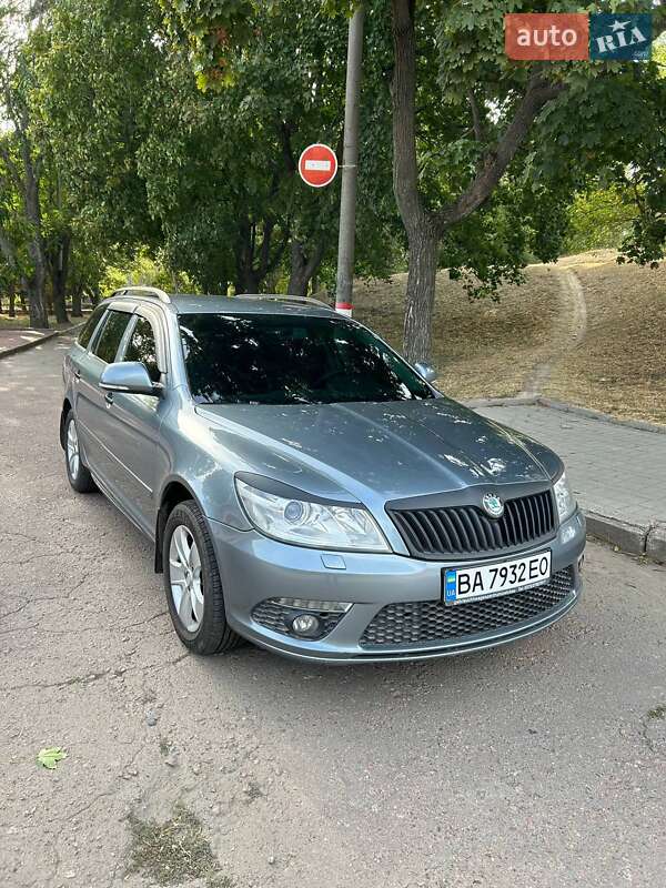 Універсал Skoda Octavia 2012 в Кропивницькому