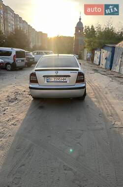 Лифтбек Skoda Octavia 2000 в Полтаве