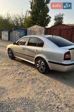 Лифтбек Skoda Octavia 2000 в Полтаве